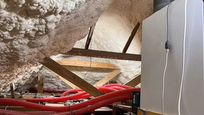 Open-cell spray foam removal — 110m²