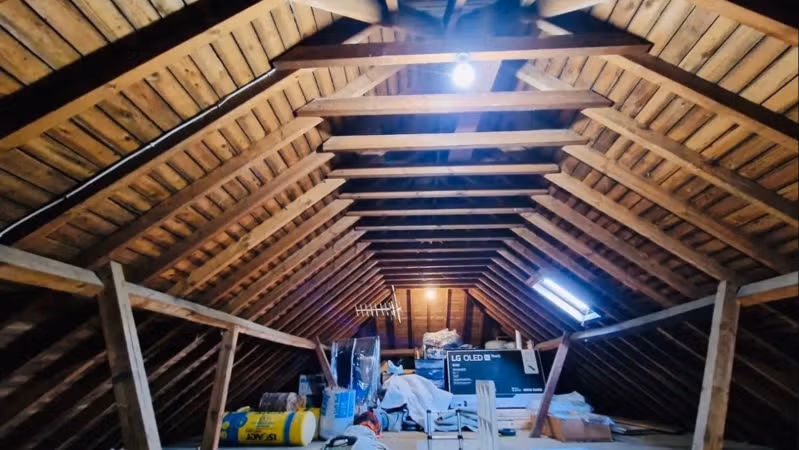 Why do Open and Closed-Cell Spray Foam require different amounts of work to be removed?